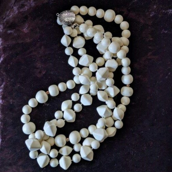 Perfect Summer Beads Exc Vintage Plastic 3-Strand Necklace Bracelet JUST FOR FUN - Picture 11 of 16